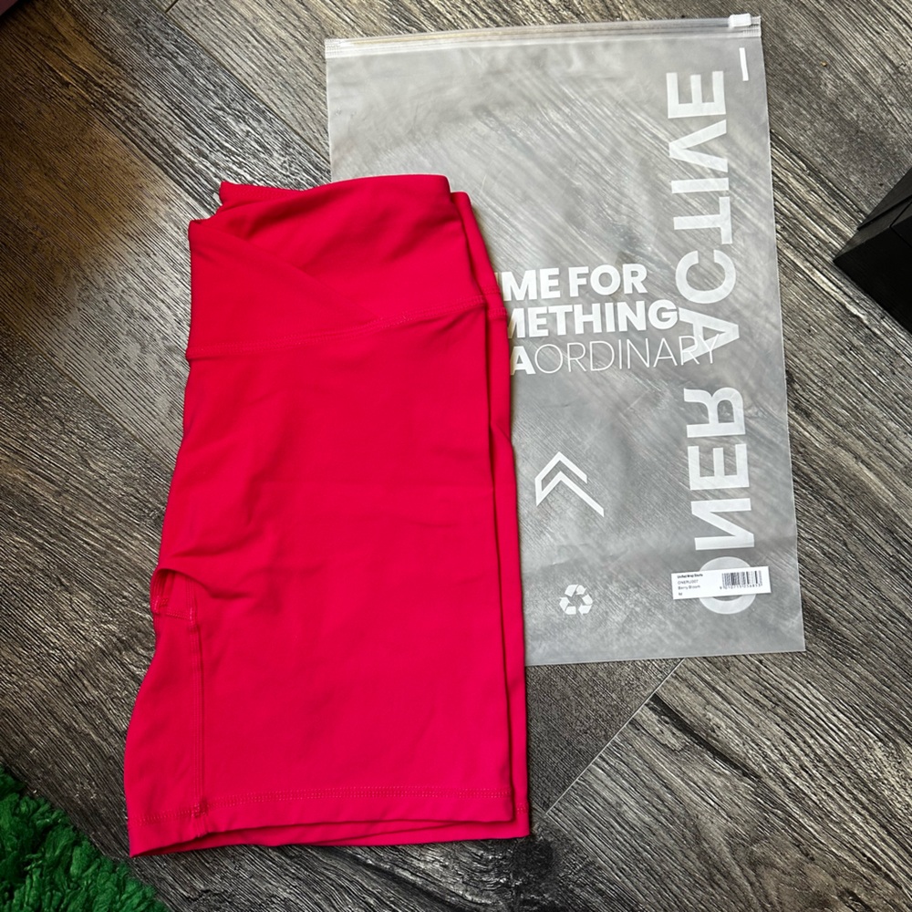 UNIFIED WRAP SHORTS 6" - Berry Bloom